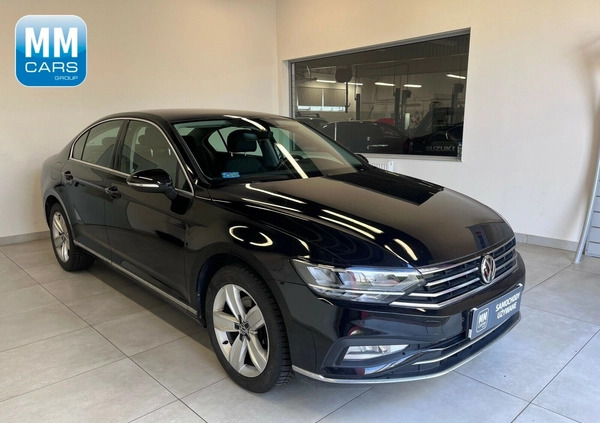 Volkswagen Passat cena 116850 przebieg: 66042, rok produkcji 2019 z Zabrze małe 497